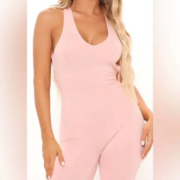 -NWT- Fashion Nova Blush Pink Flared Jumpsuit - Picture 15 of 16